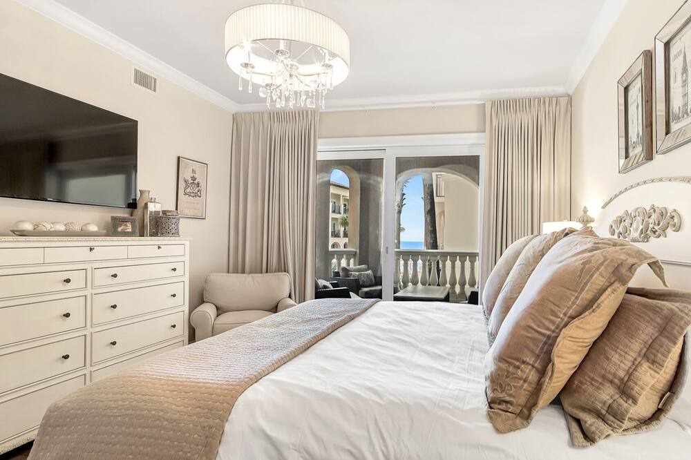 Photo of Bedroom in Santa Rosa Beach