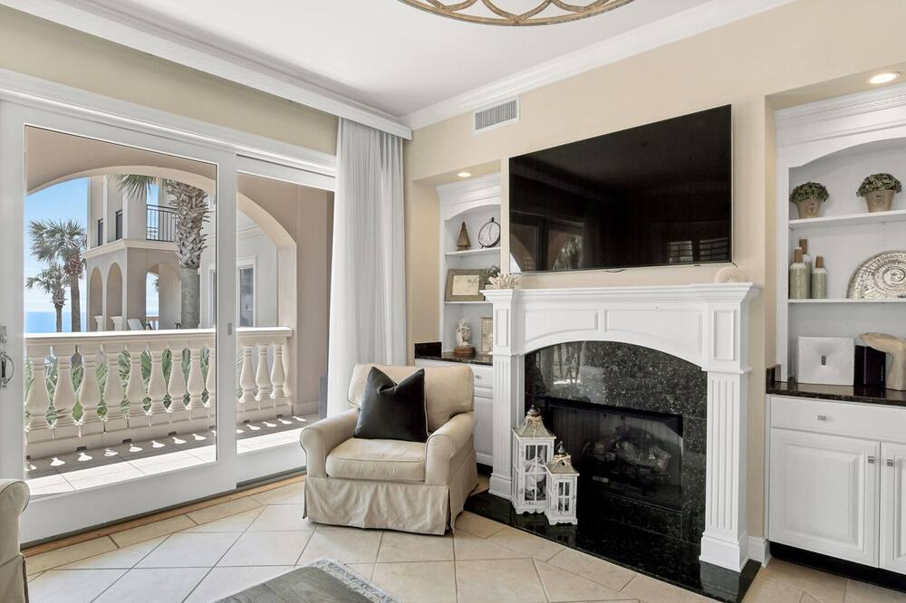 Photo of Livingroom in Santa Rosa Beach