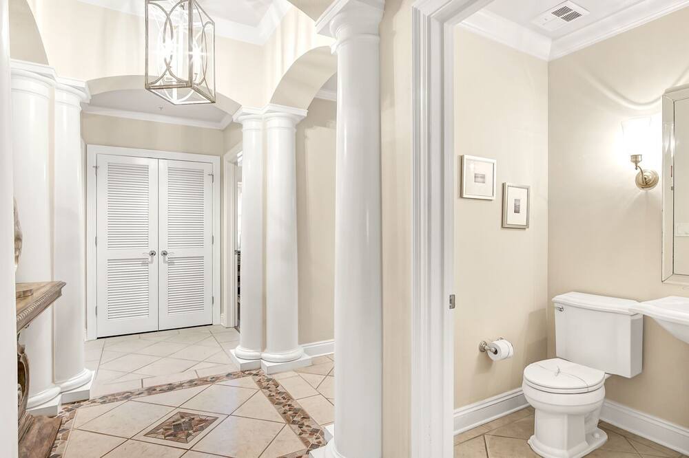 Photo of Bathroom in Santa Rosa Beach