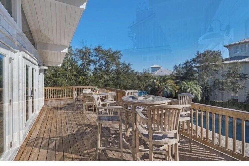 Photo of Patio Balcony in Gulfview Heights
