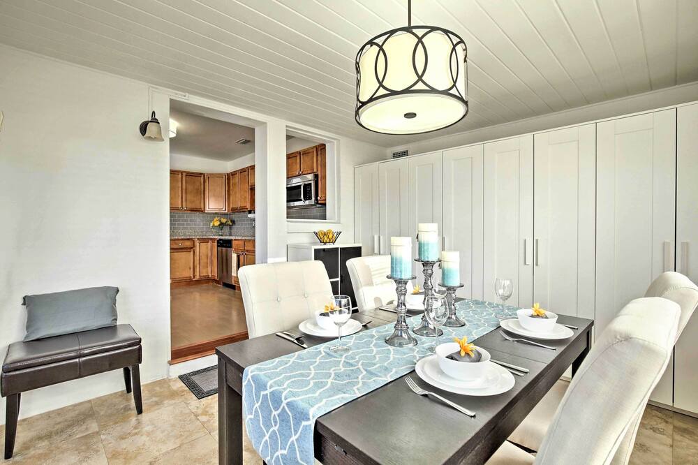 Photo of Livingroom in Davis Islands