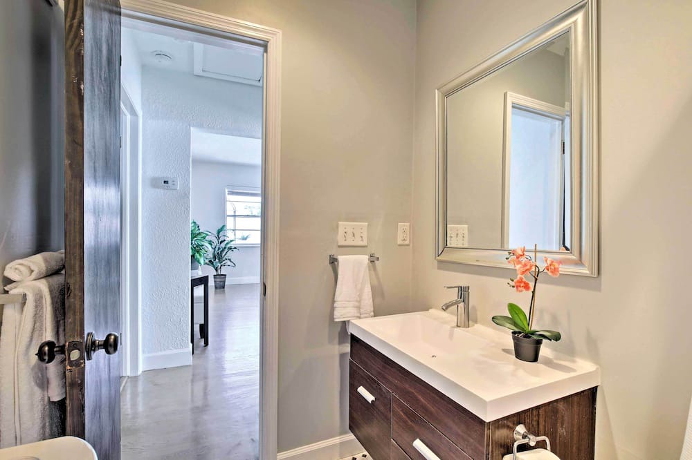 Photo of Bathroom in Davis Islands