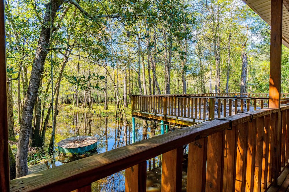 Photo of Patio Balcony in Moss Point