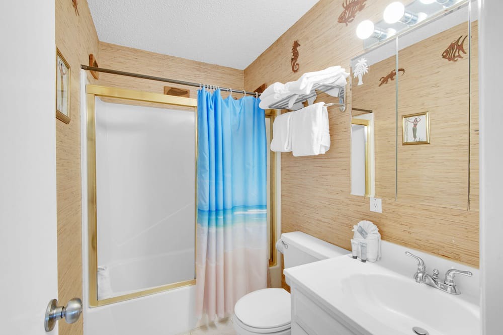 Photo of Bathroom in Miramar Beach