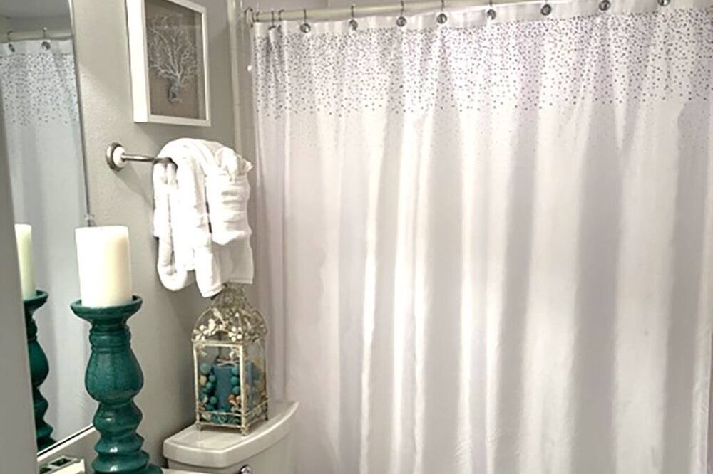 Photo of Bathroom in Sunnyside