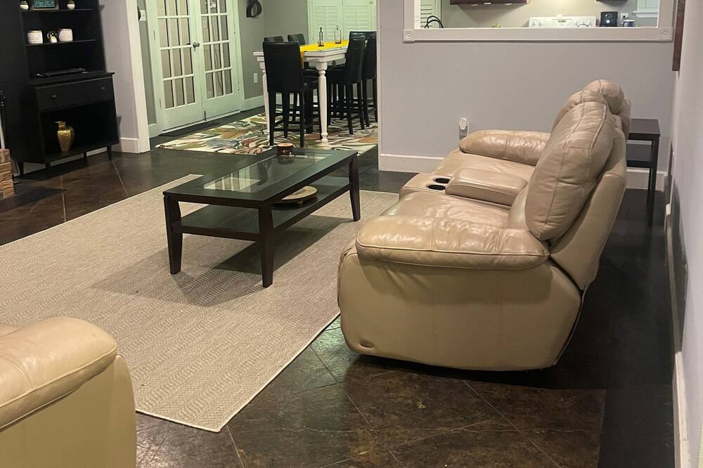 Photo of Livingroom in Gautier