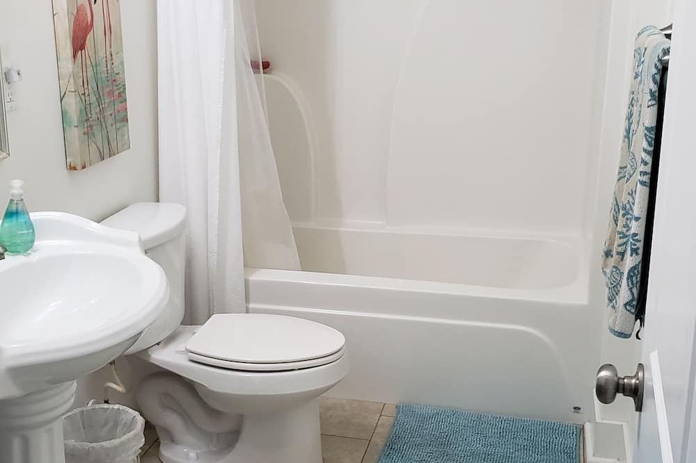 Photo of Bedroom in Mississippi City