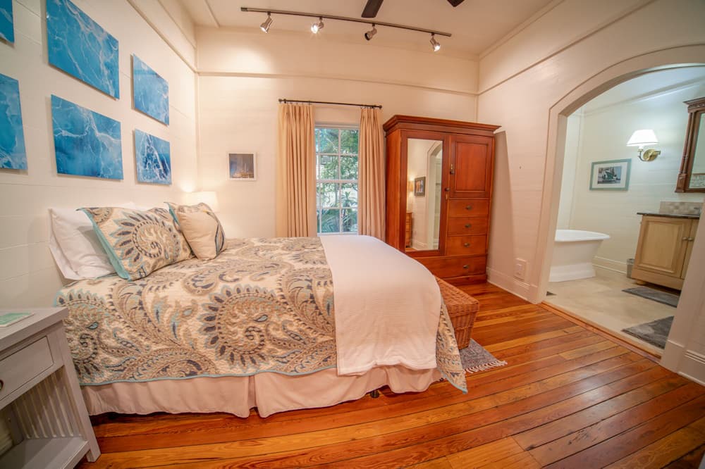 Photo of Bathroom in Historic Downtown Apalachicola