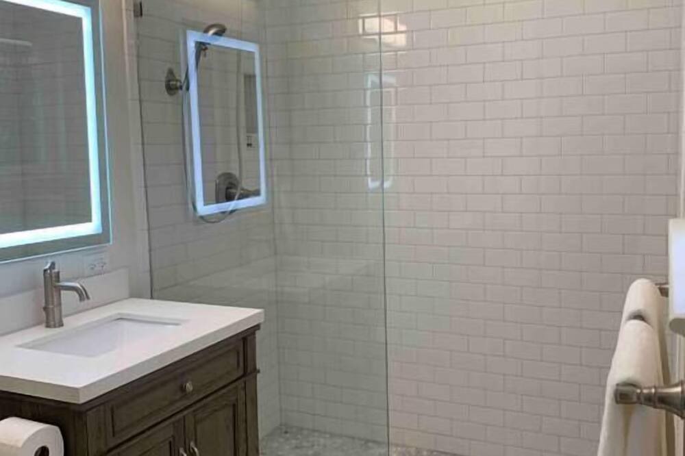 Photo of Bathroom in Mid City South