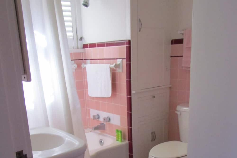 Photo of Bathroom in Natchitoches