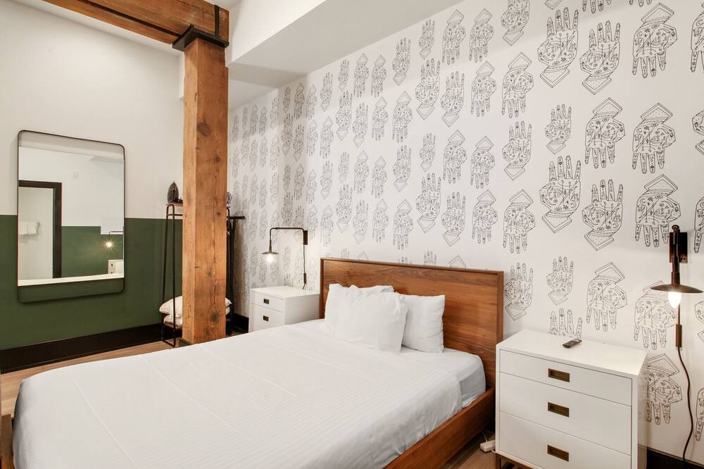 Photo of Bedroom in Central Business District