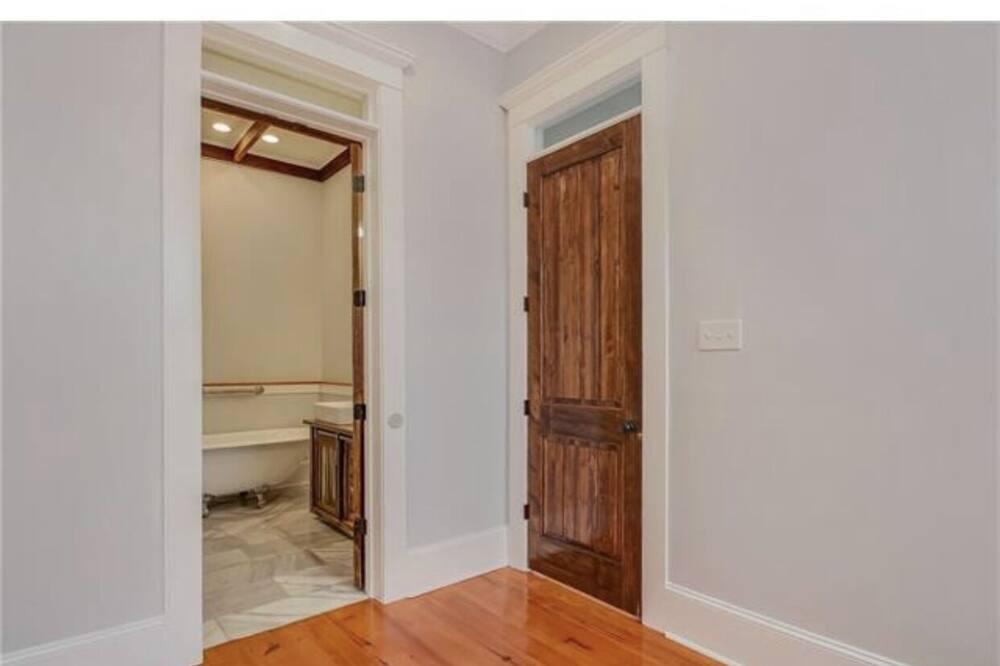 Photo of Bathroom in Saint Claude