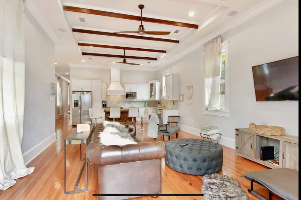 Photo of Livingroom in Saint Claude