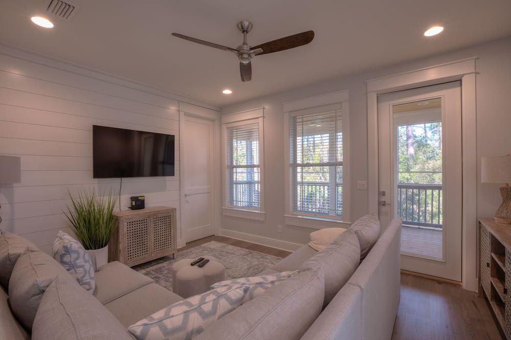 Photo of Bedroom in Treetop