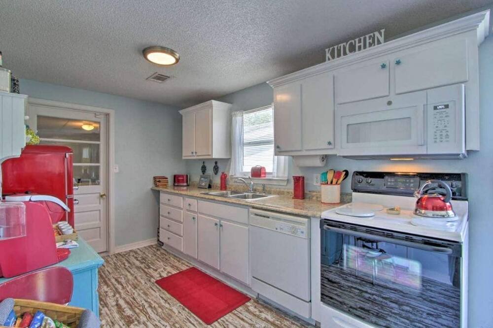 Photo of Kitchen in Pensacola