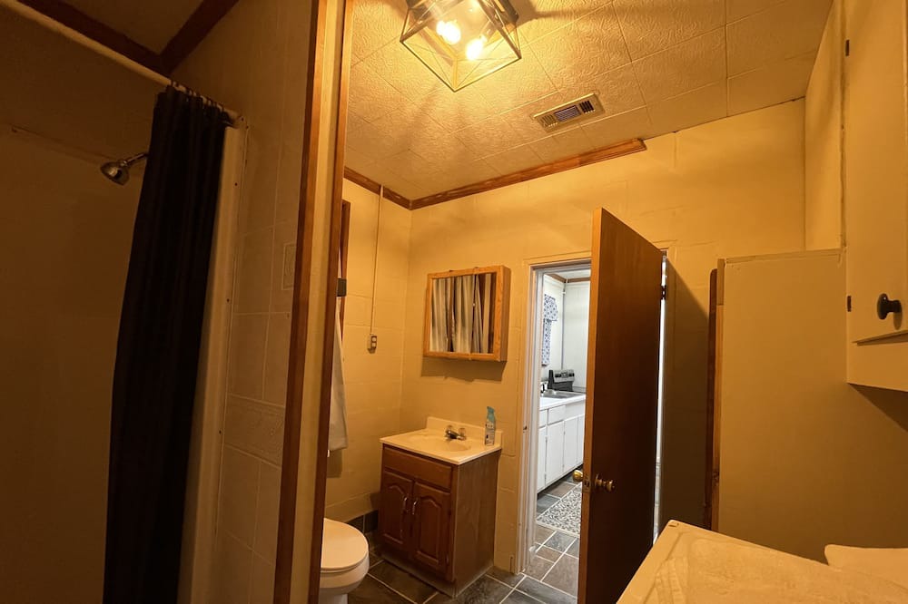 Photo of Bathroom in Magnolia