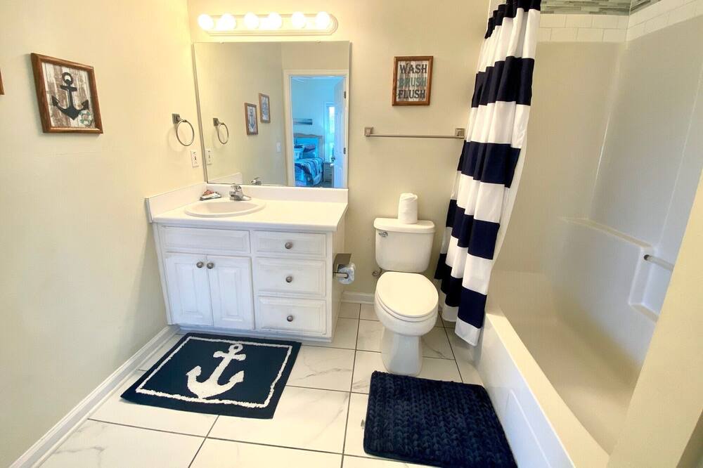 Photo of Bedroom in Treasure Beach Village