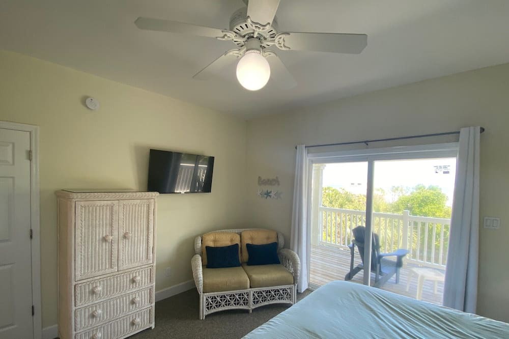 Photo of Bedroom in Treasure Beach Village