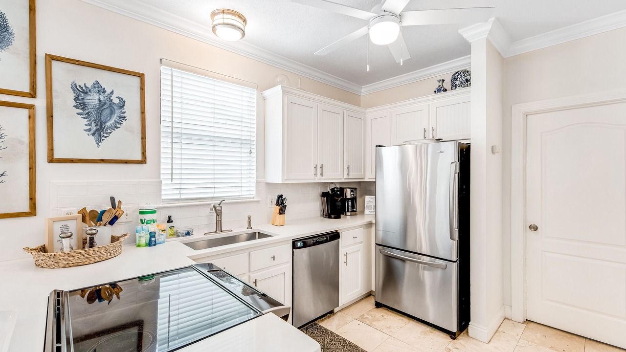 Photo of Kitchen in White's Gulfview
