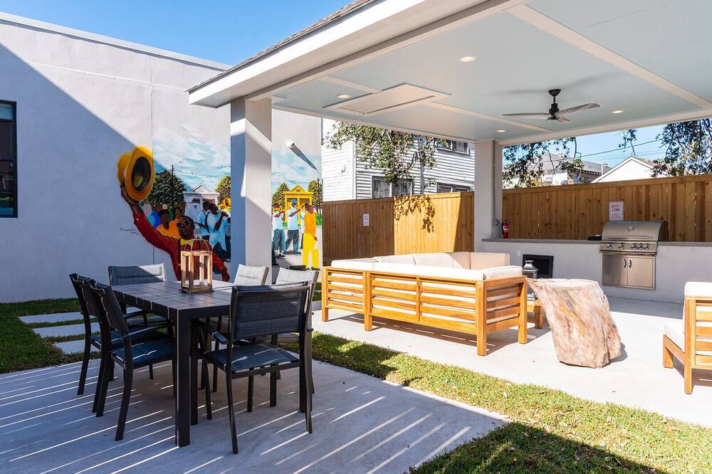 Photo of Outdoor in Mid-City