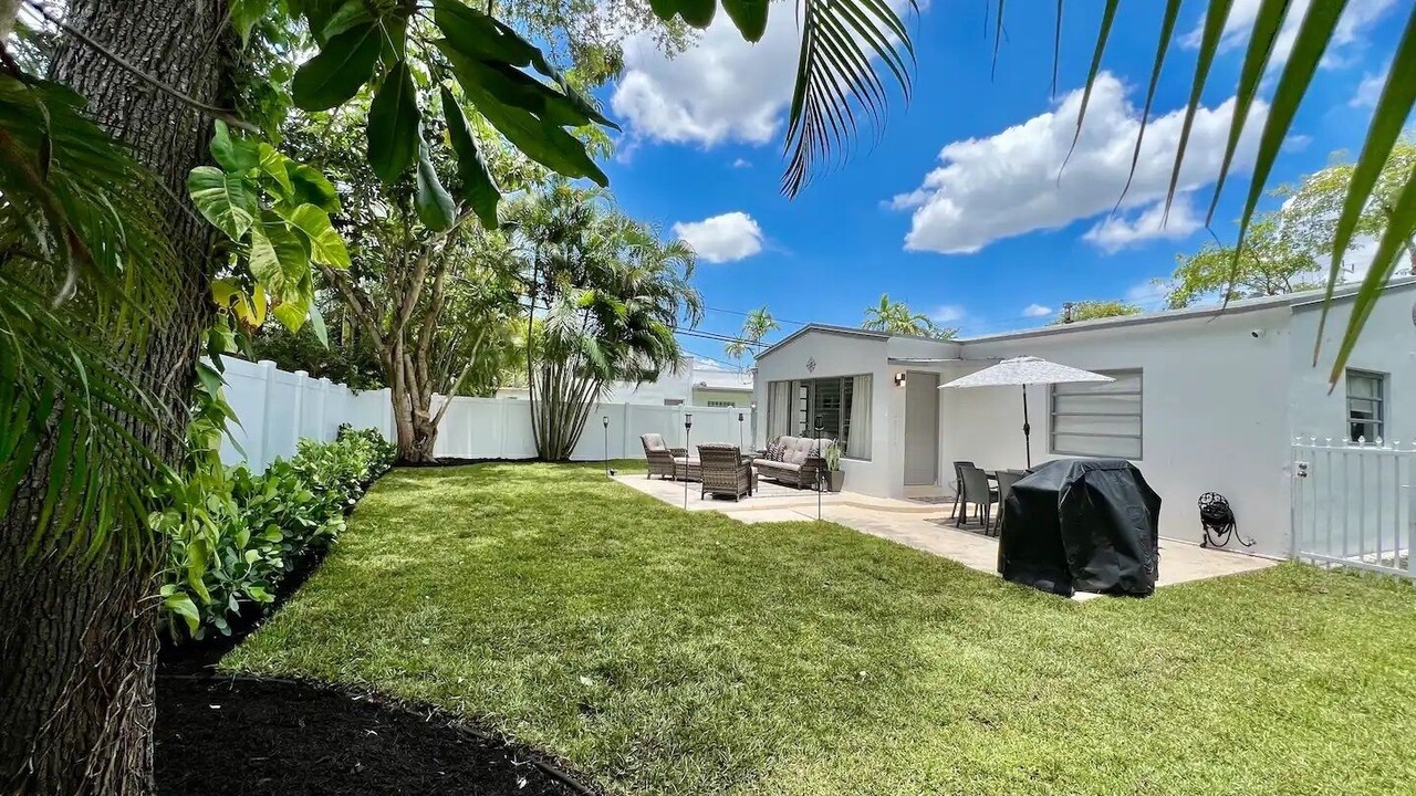 Photo of Outdoor in Poinciana Park
