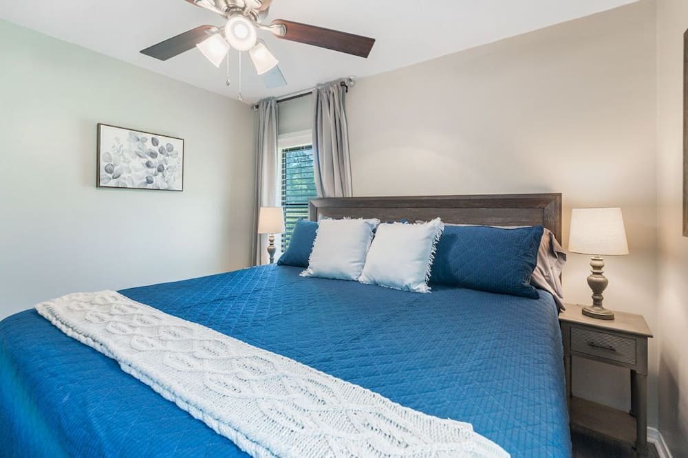 Photo of Bedroom in Grand Bay