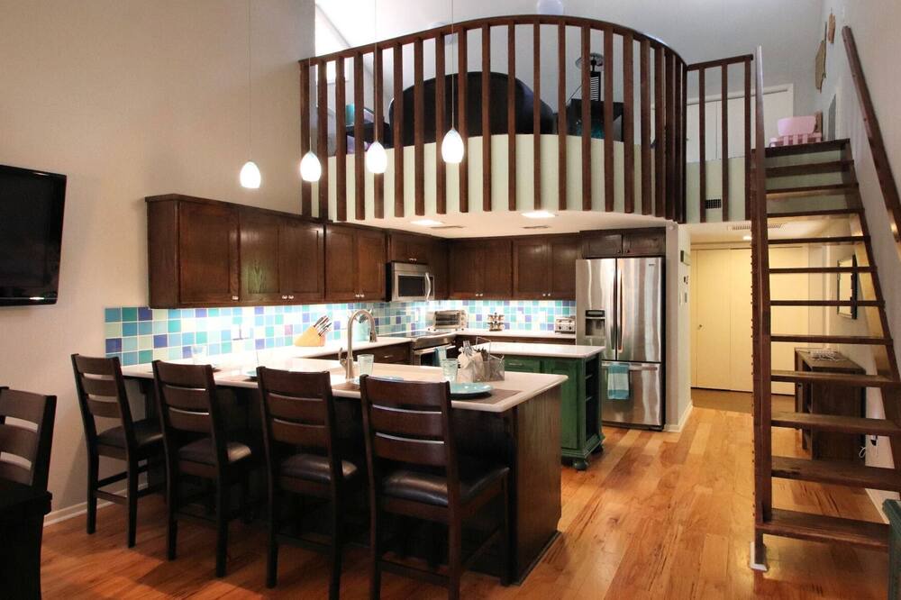 Photo of Bedroom in Holly Lake Ranch