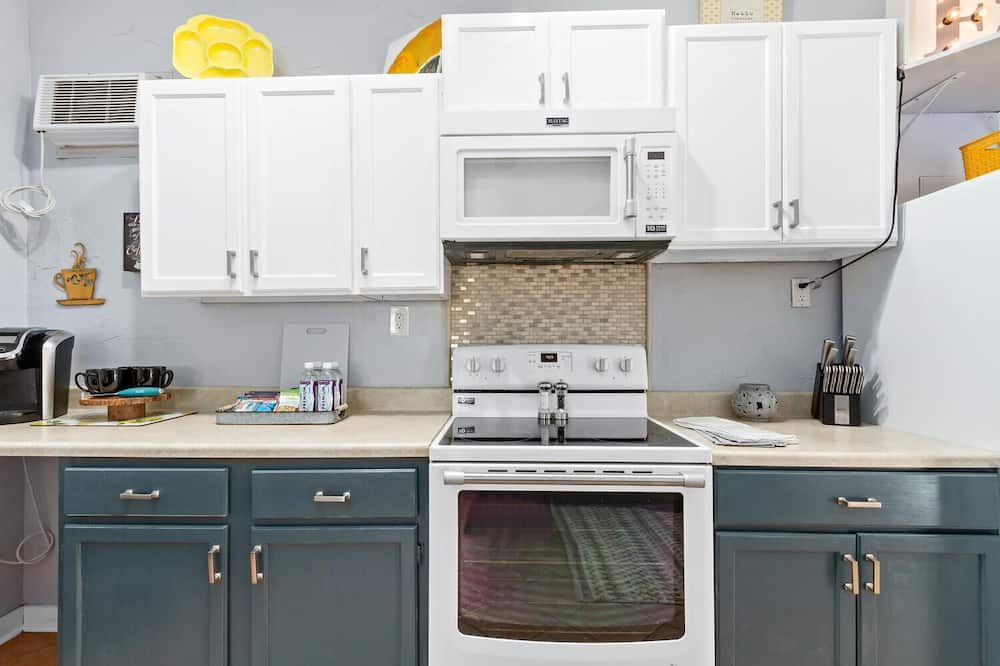 Photo of Kitchen in Orange