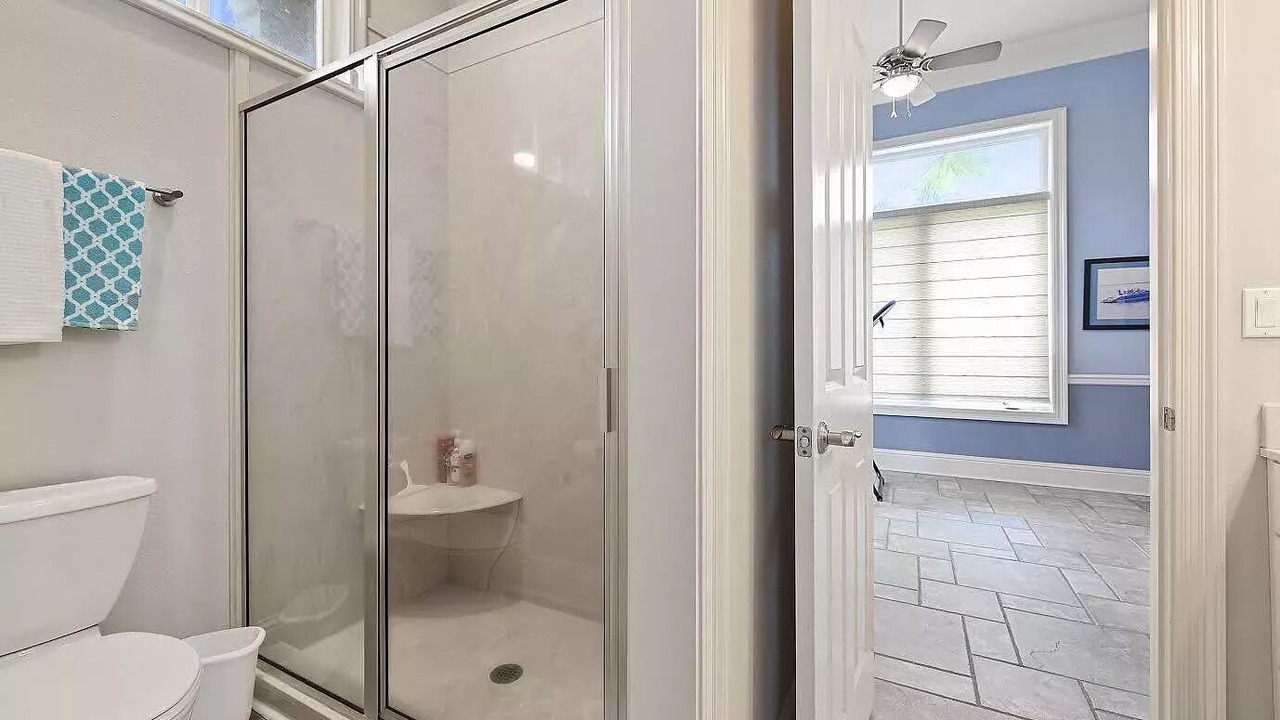 Photo of Bathroom in Diamondhead