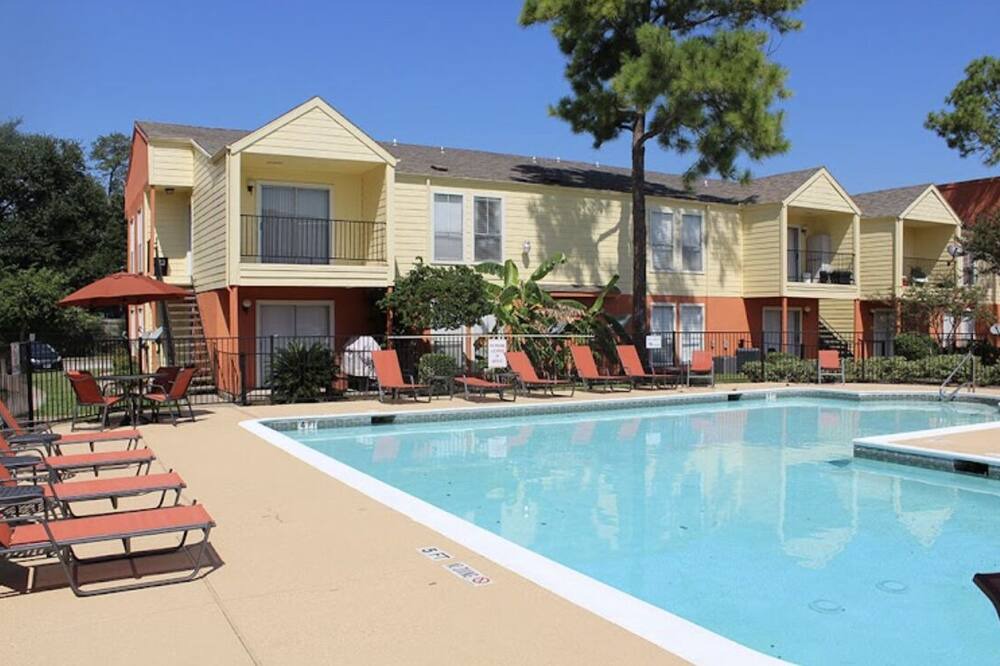 Photo of Outdoor in Braeswood Place