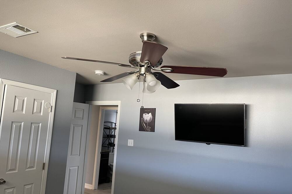Photo of Bedroom in Arabi