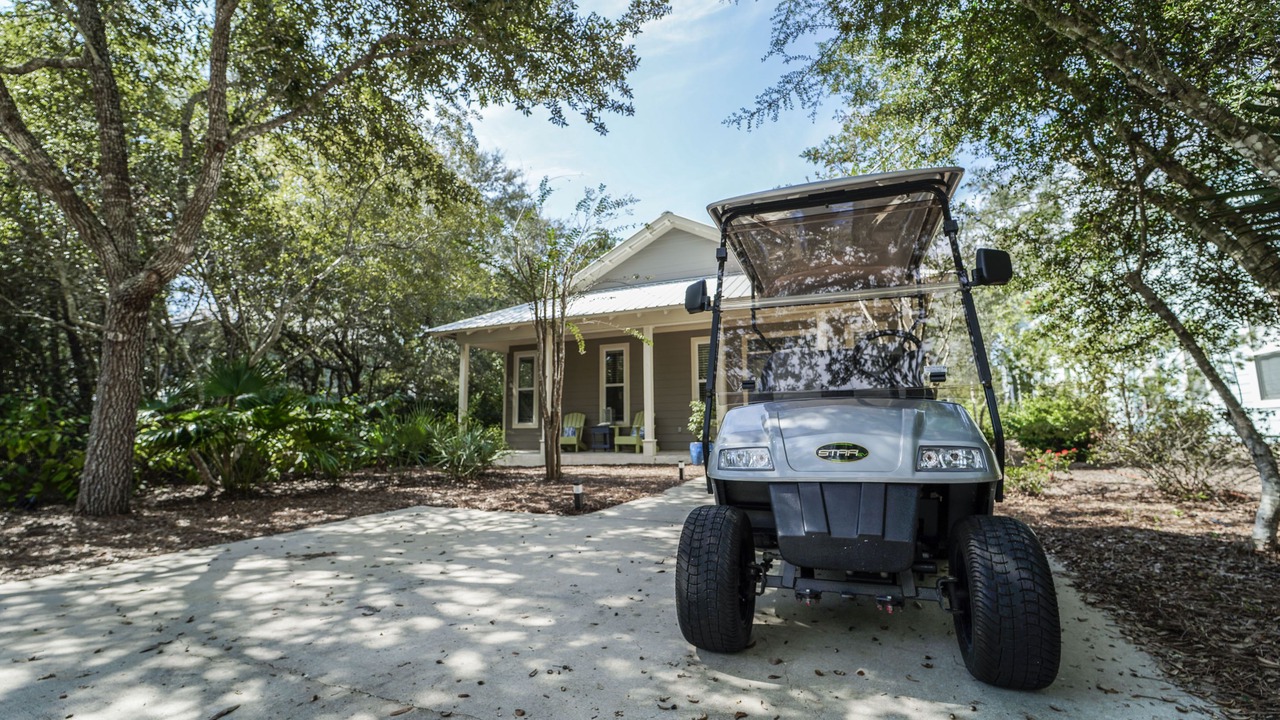 Photo of Outdoor in White's Gulfview