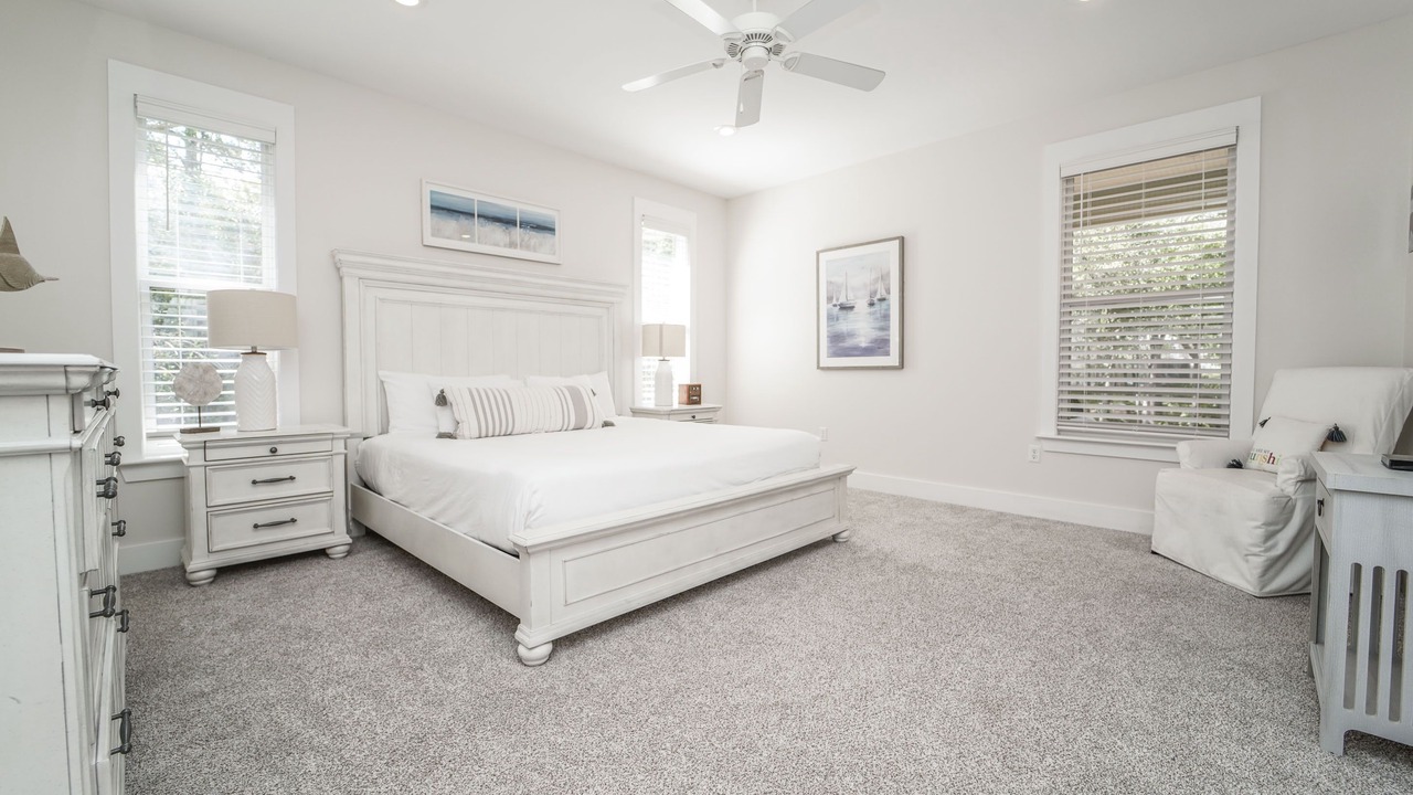 Photo of Bedroom in White's Gulfview