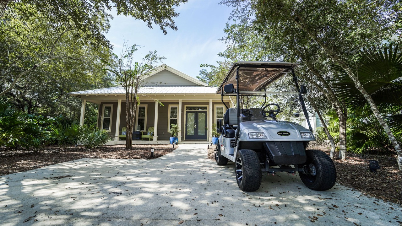 Photo of Outdoor in White's Gulfview
