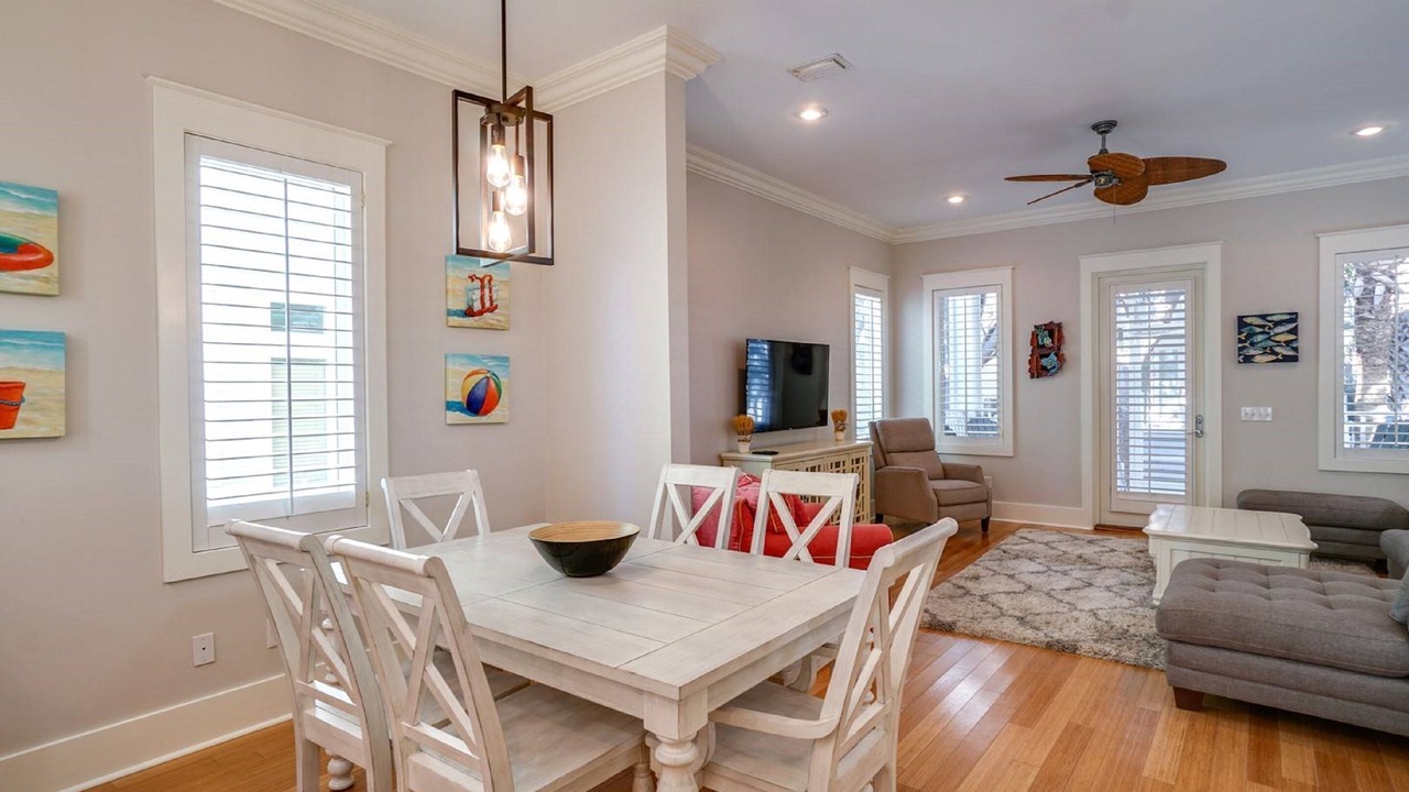 Photo of Livingroom in Sunnyside