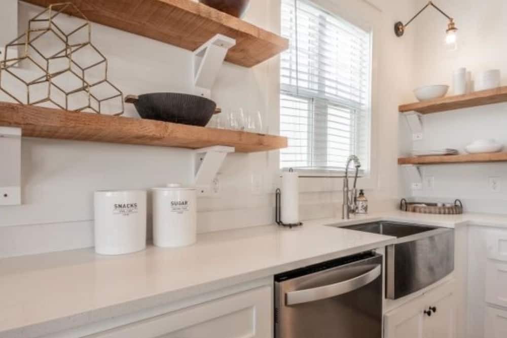 Photo of Kitchen in Guntersville