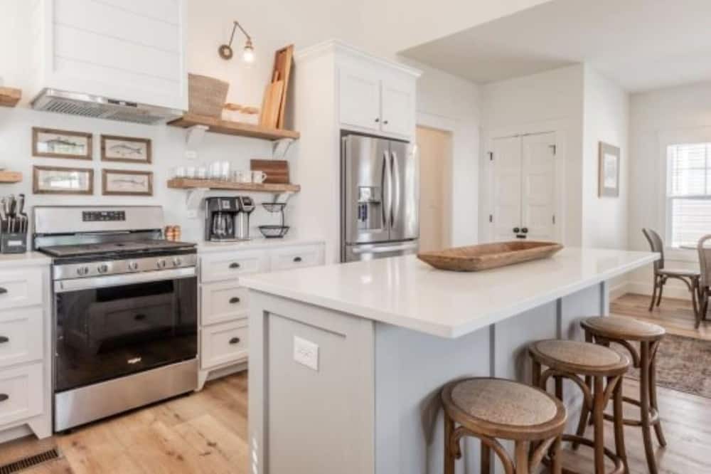 Photo of Kitchen in Guntersville