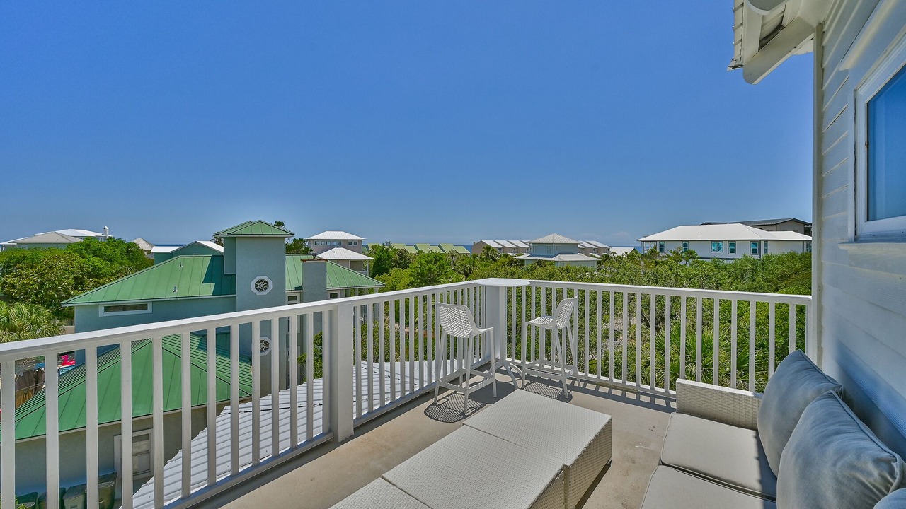 Photo of Outdoor in White's Gulfview