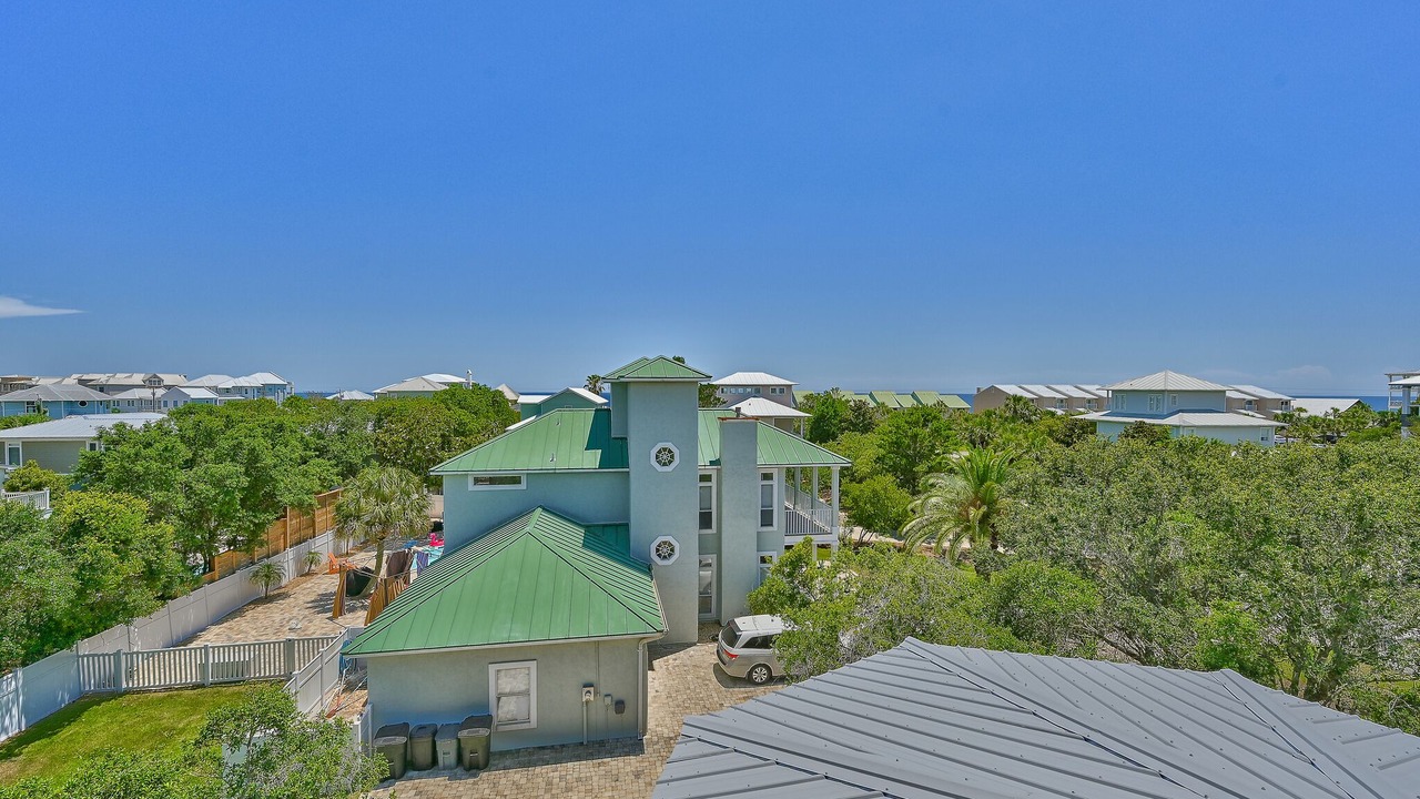 Photo of Outdoor in White's Gulfview