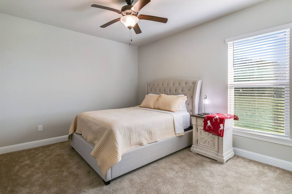 Photo of Bedroom in Milton