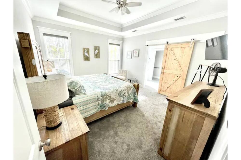Photo of Bedroom in Carrabelle