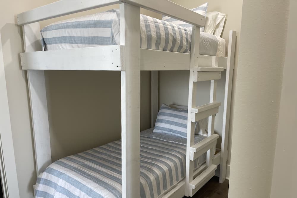 Photo of Bedroom in Hackberry