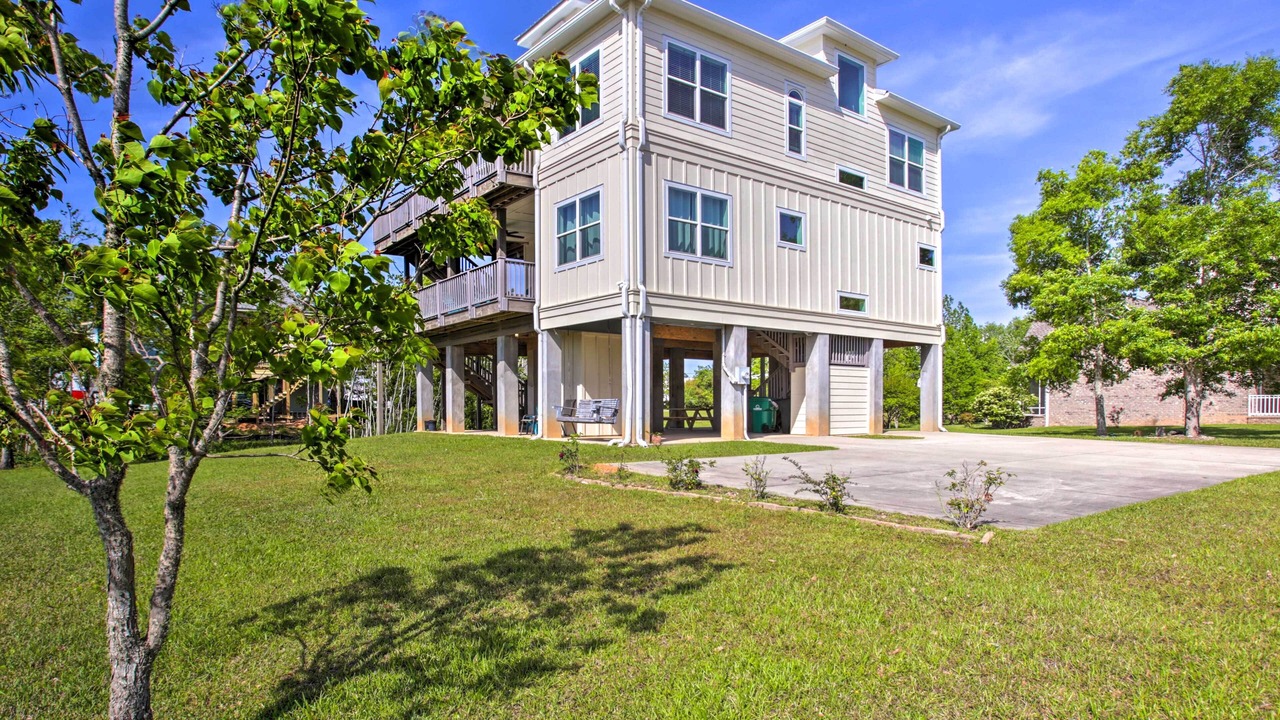 Photo of Outdoor in Waveland