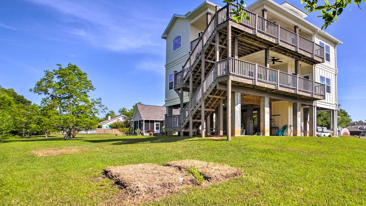 Photo of Outdoor in Waveland