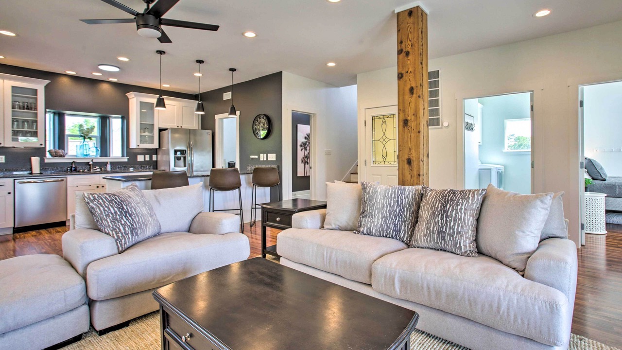 Photo of Livingroom in Waveland