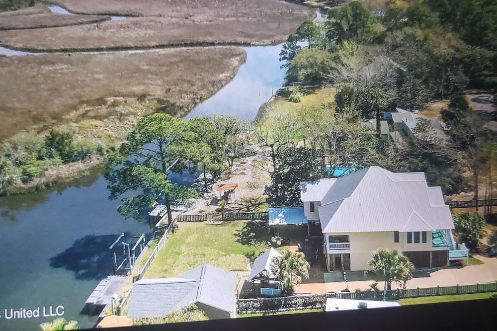 Photo of Outdoor in Gulf Park Estates