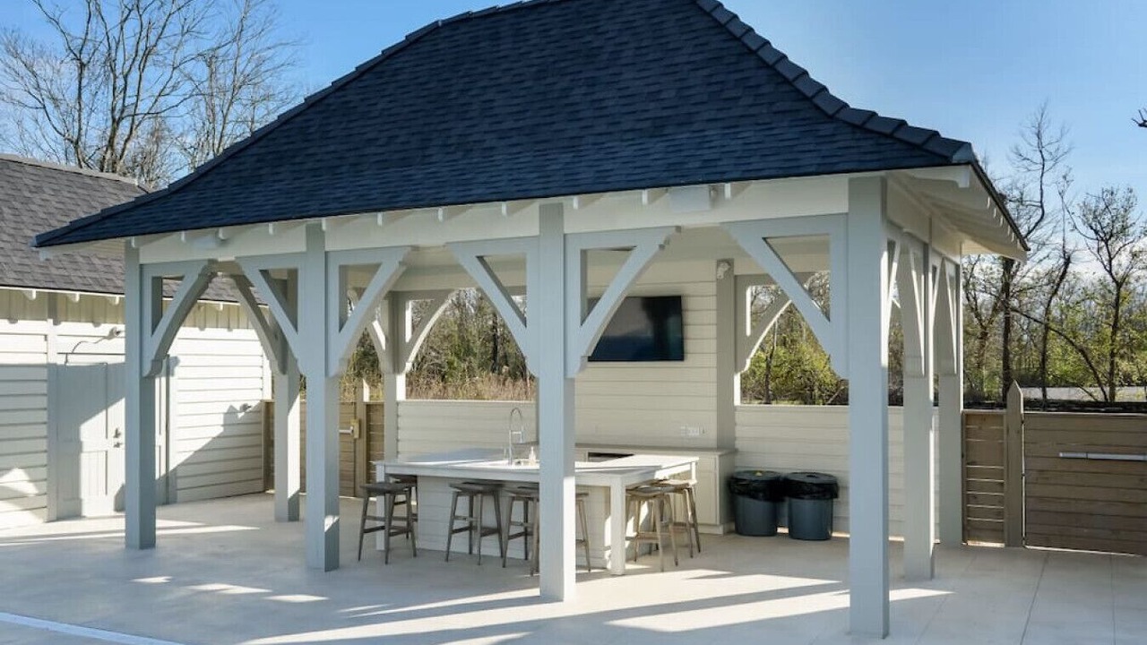 Photo of Outdoor in Highlands - Perkins