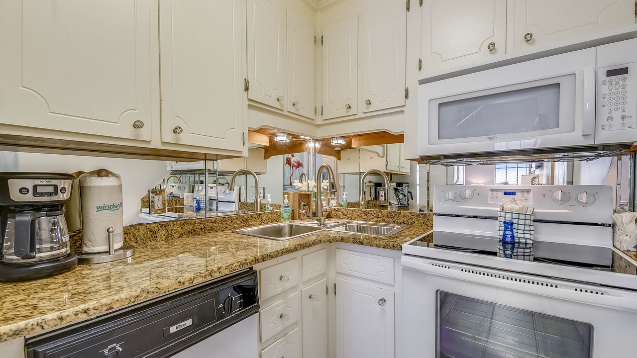 Photo of Kitchen in Summer Breeze