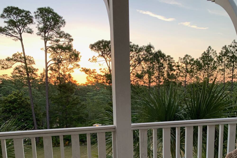 Photo of Patio Balcony in Dune Allen Beach