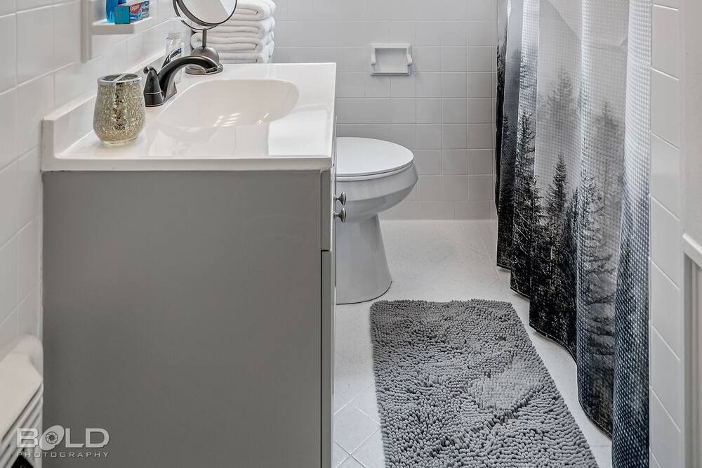 Photo of Bathroom in Broadmoor